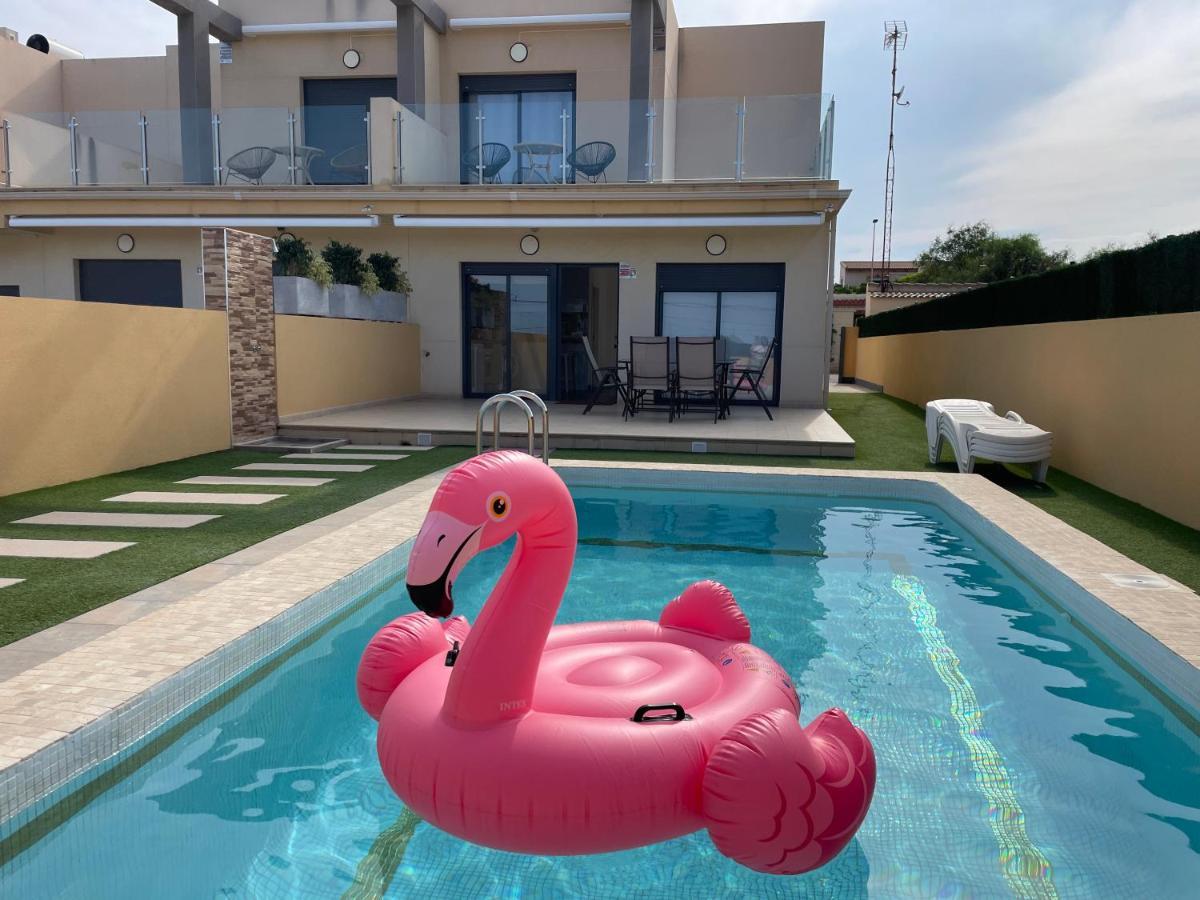 Adosado En 1ª Linea Del Mar Hébergement de vacances Torrevieja
